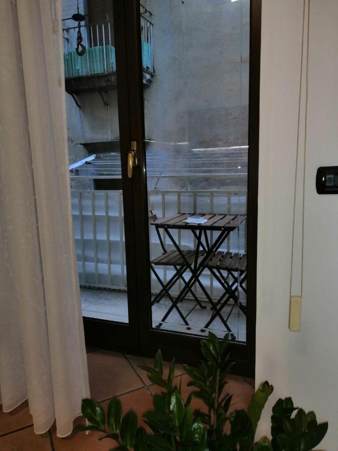 شقة La Casa Di Tania A Napoli المظهر الخارجي الصورة