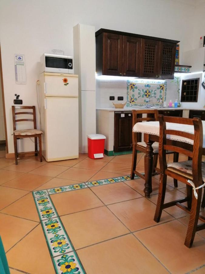 شقة La Casa Di Tania A Napoli المظهر الخارجي الصورة