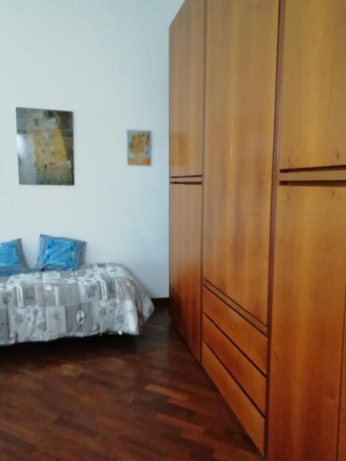 شقة La Casa Di Tania A Napoli المظهر الخارجي الصورة
