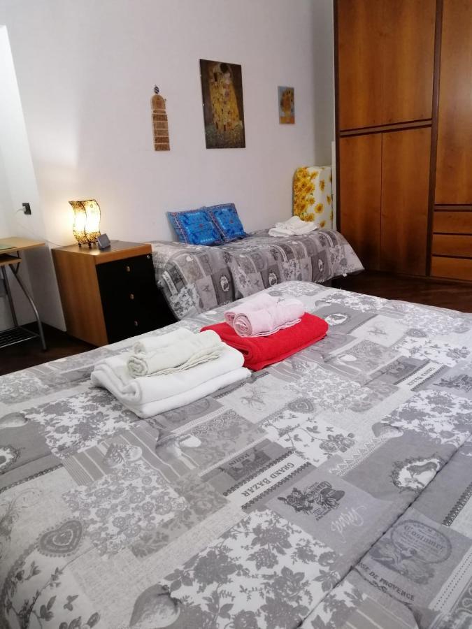 شقة La Casa Di Tania A Napoli المظهر الخارجي الصورة